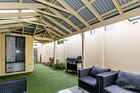 Property photo of 24 Halliday Grove Hillarys WA 6025