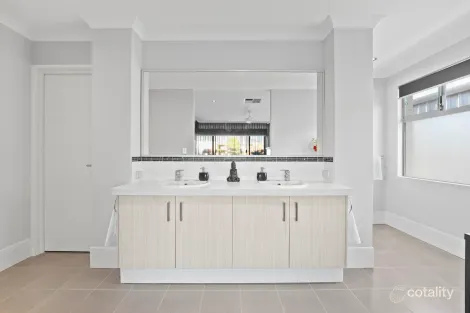 Property photo of 2 Wandsworth Circuit Baldivis WA 6171