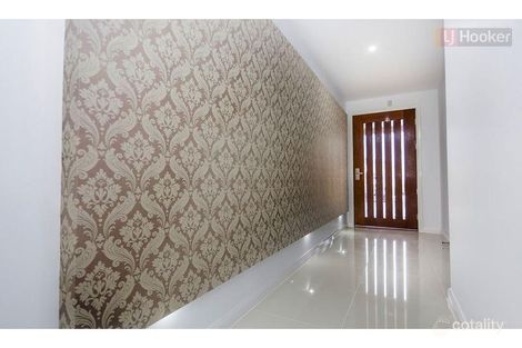 Property photo of 27 Penfold Street Craigieburn VIC 3064