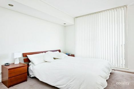 Property photo of 709/19 Hill Road Wentworth Point NSW 2127