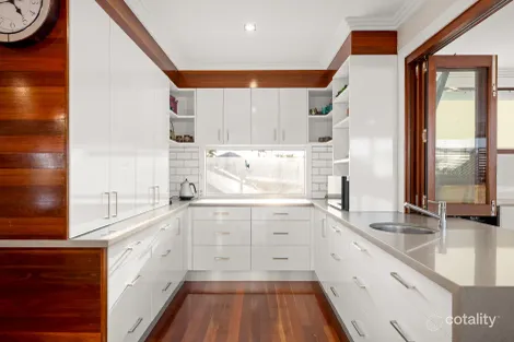 Property photo of 5 Twenty Third Avenue Brighton QLD 4017