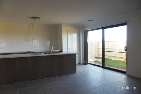 Property photo of 10 Jansar Street Point Cook VIC 3030