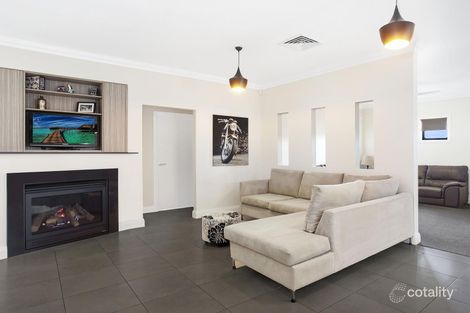 Property photo of 3 Plymouth Boulevard Spring Farm NSW 2570