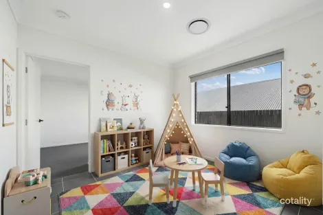 Property photo of 30 Wentworth Drive Flagstone QLD 4280