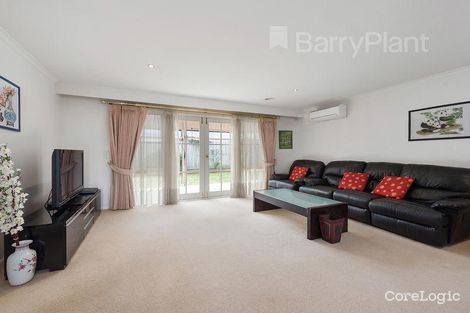 Property photo of 22 Blossom Grove Knoxfield VIC 3180