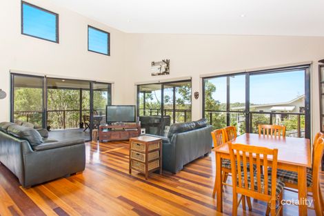 4 Silveraspen Gr, Pottsville, NSW 2489