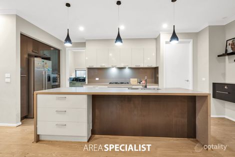 Property photo of 86 Deoro Parade Clyde North VIC 3978