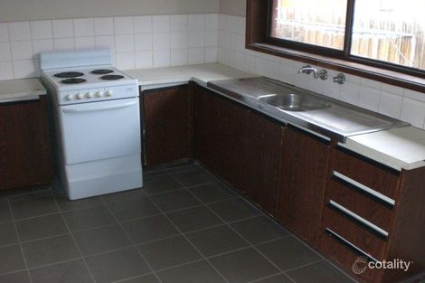 2/72 Rathcown Rd, Reservoir, VIC 3073