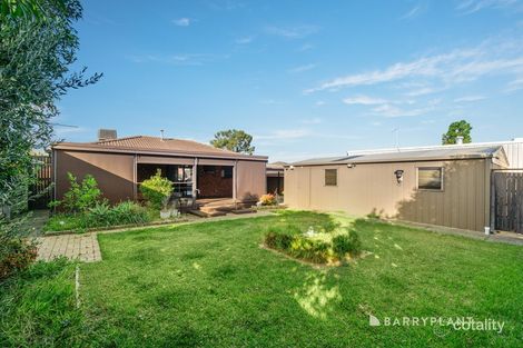 Property photo of 10 Sieben Close Mill Park VIC 3082