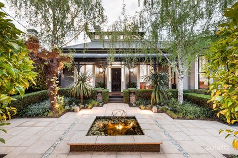 8 Robinson Rd, Hawthorn, VIC 3122