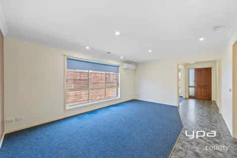 Property photo of 13 Ruyton Court Sunbury VIC 3429