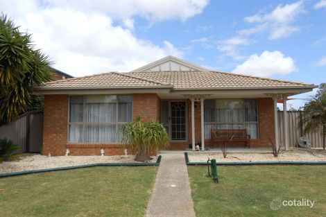 Property photo of 17 Murray Walk Roxburgh Park VIC 3064