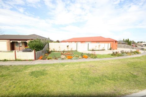 65 Waradgery Dr, Rowville, VIC 3178