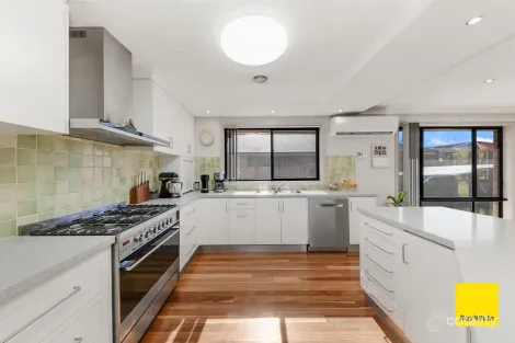 Property photo of 17 McCusker Drive Bungendore NSW 2621