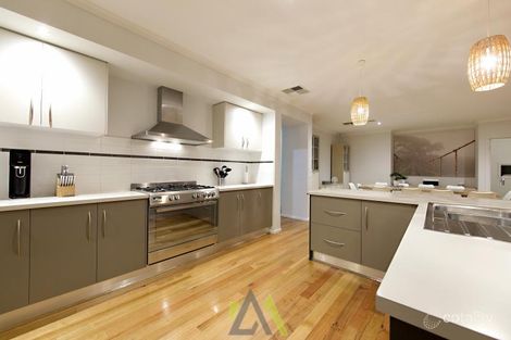 Property photo of 27 Serenity Drive Langwarrin VIC 3910