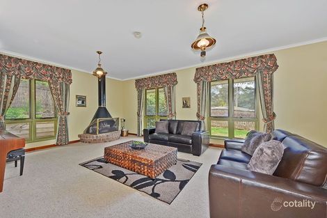 2 Grevillea Dr, Banksia Park, SA 5091