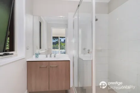 Property photo of 8 Morningside Parade Holsworthy NSW 2173