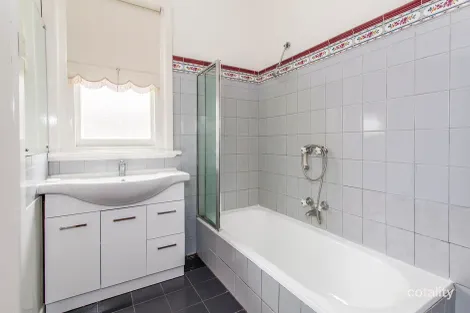 Property photo of 195 Cape Street Heidelberg VIC 3084