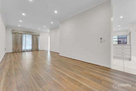 Property photo of 32 Aldea Place Stretton QLD 4116