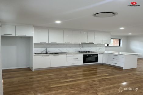 Property photo of 30 Gwandalan Road Edensor Park NSW 2176