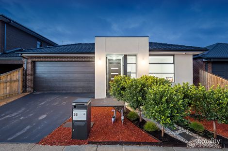Property photo of 38 Strathalbyn Chase Wollert VIC 3750