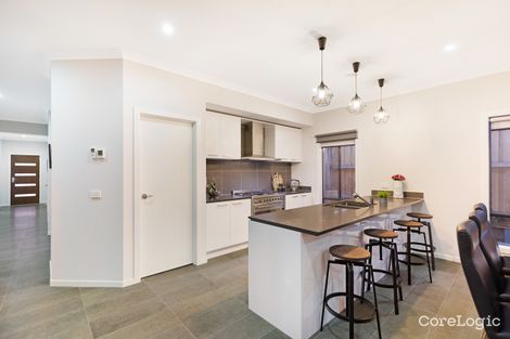 Property photo of 38 Strathalbyn Chase Wollert VIC 3750