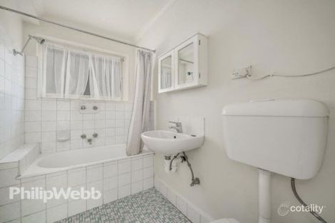 Property photo of 2/57 Bank Street Box Hill VIC 3128