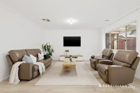 Property photo of 6 Stardust Way Wollert VIC 3750