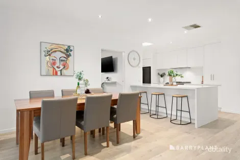 Property photo of 6 Stardust Way Wollert VIC 3750