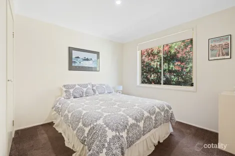 Property photo of 11 Callistemon Close Narara NSW 2250