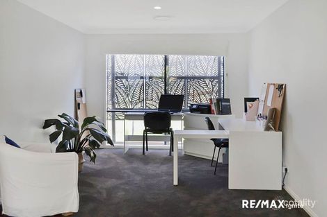 Property photo of 24 Stanaway Place Bellbowrie QLD 4070