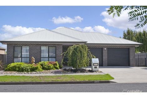 25 Roscoe Ave, Hamilton, VIC 3300