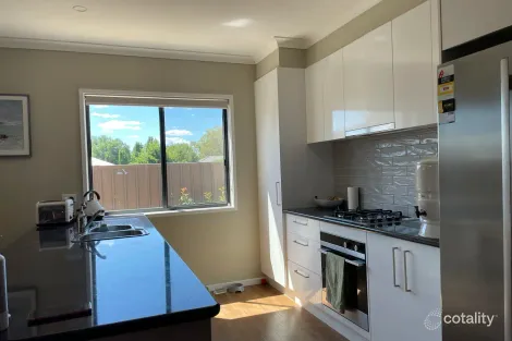 Property photo of 3 Waverley Road Epsom VIC 3551