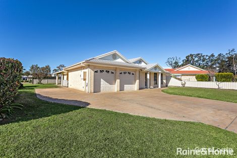 Property photo of 25 Freesia Crescent Bomaderry NSW 2541