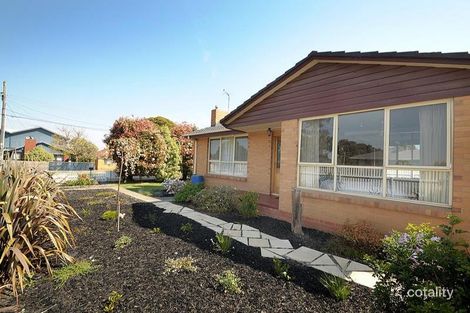 Property photo of 19 Whites Lane Glen Waverley VIC 3150