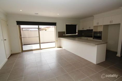 Property photo of 2/7 Symons Street Wendouree VIC 3355