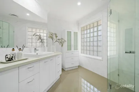 Property photo of 146 Camberwell Circuit Robina QLD 4226