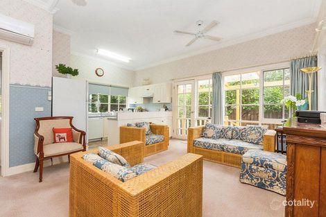 Property photo of 2 Beach Grove Mentone VIC 3194