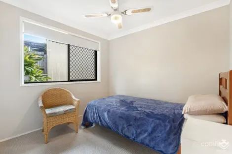 Property photo of 6 Sylvan Drive Benowa QLD 4217