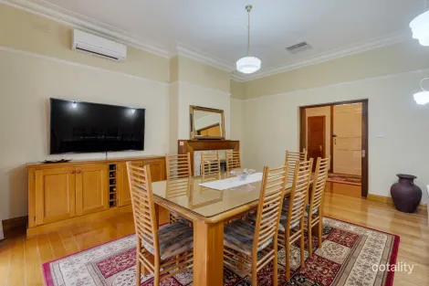 Property photo of 5 Dunbar Court Greenvale VIC 3059