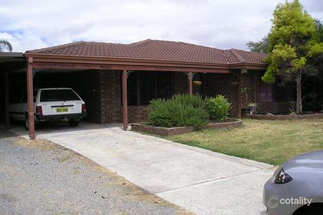 52 Forest Cres, Thornlie, WA 6108