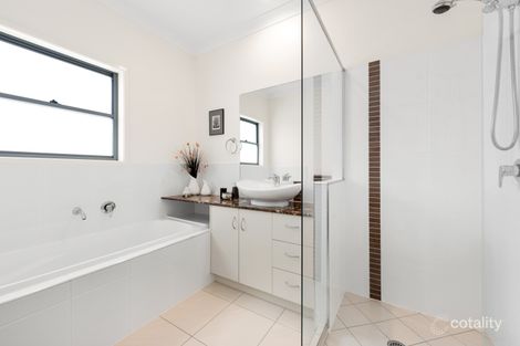 Property photo of 41 Tamaree Avenue Wynnum QLD 4178