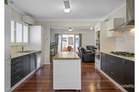 59 Binya St, Holland Park, QLD 4121