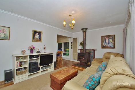 Property photo of 5 Centre Grove Healesville VIC 3777