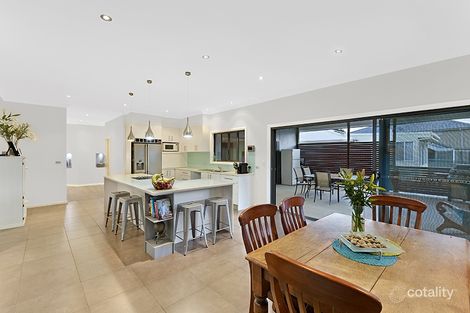 Property photo of 18 Wandella Avenue Bateau Bay NSW 2261