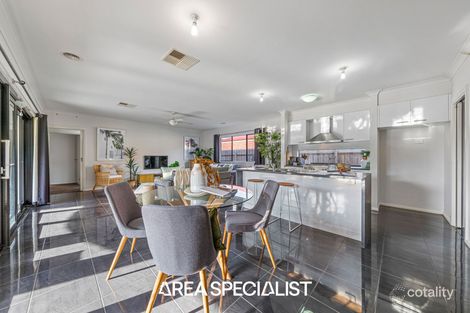 Property photo of 3 Tribuzi Close Pakenham VIC 3810