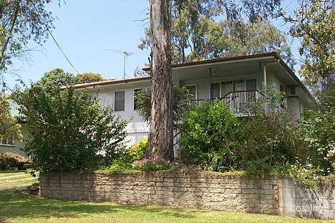 27 Logan Ave, Oxley, QLD 4075