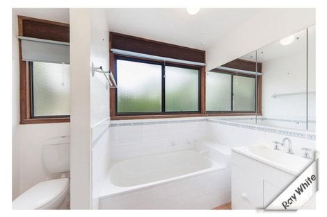 Property photo of 17 Goddard Crescent Holt ACT 2615