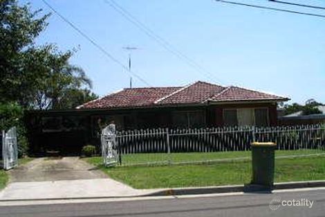 4 Brian St, Merrylands West, NSW 2160