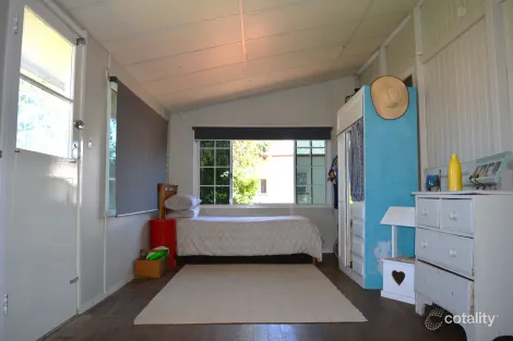 Property photo of 23 Rose Street Blackall QLD 4472